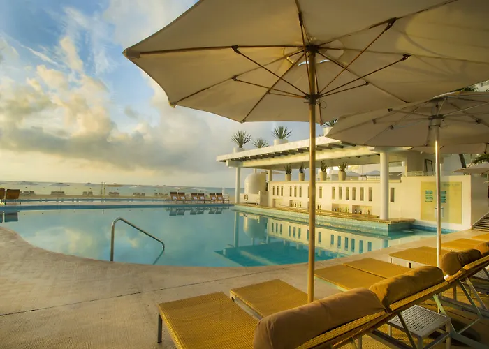 Playacar Palace